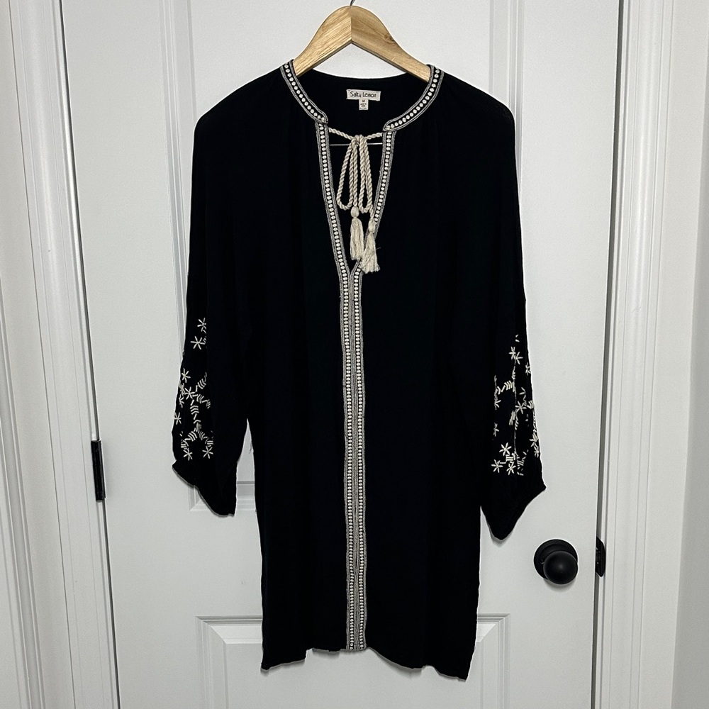 Salty Lemon Women’s Tunic Swim Cover-up Black/White Embroidery M